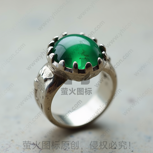 绿色宝石镶嵌银质戒指